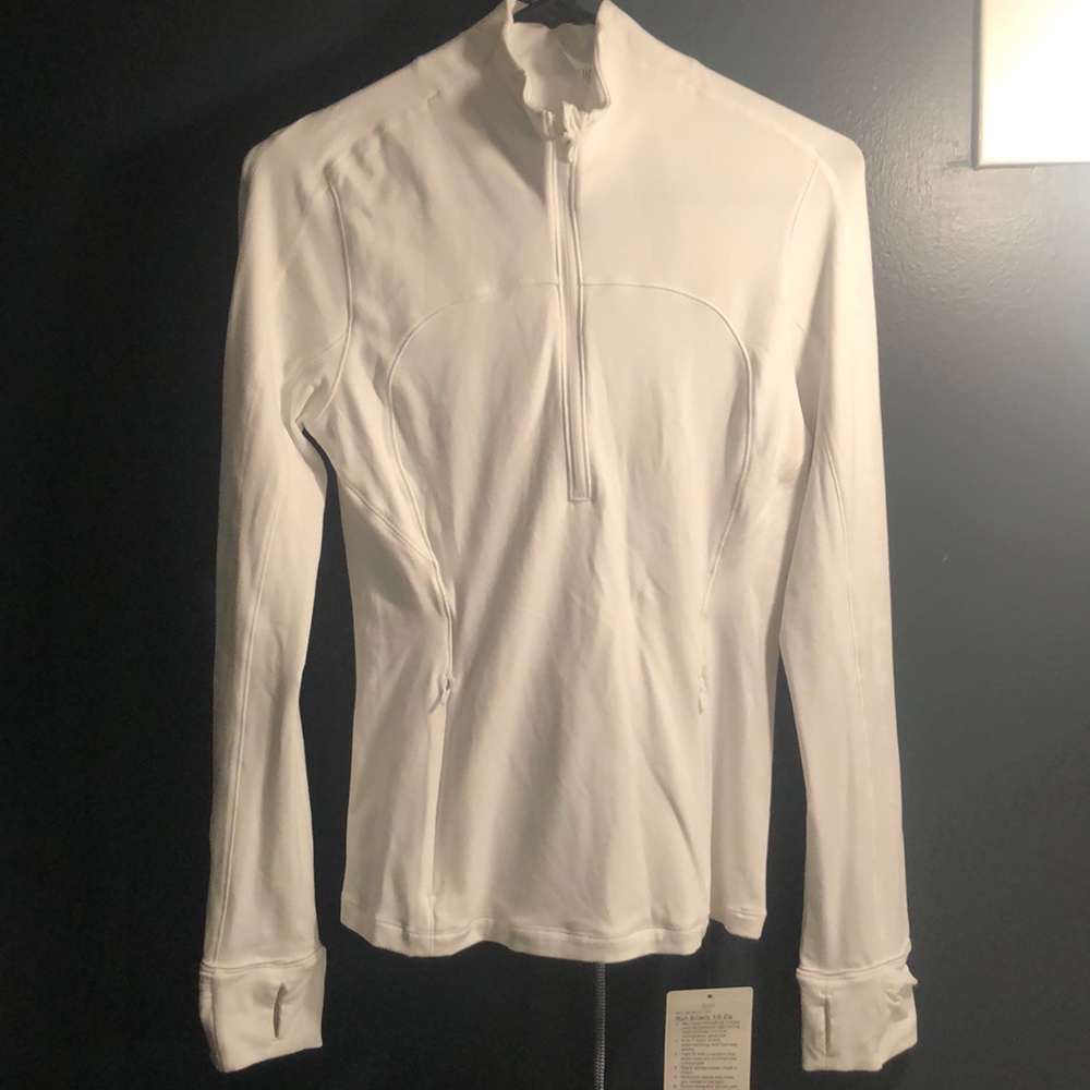 Lululemon NWT White Run Briskly 1/2 Zip size 6